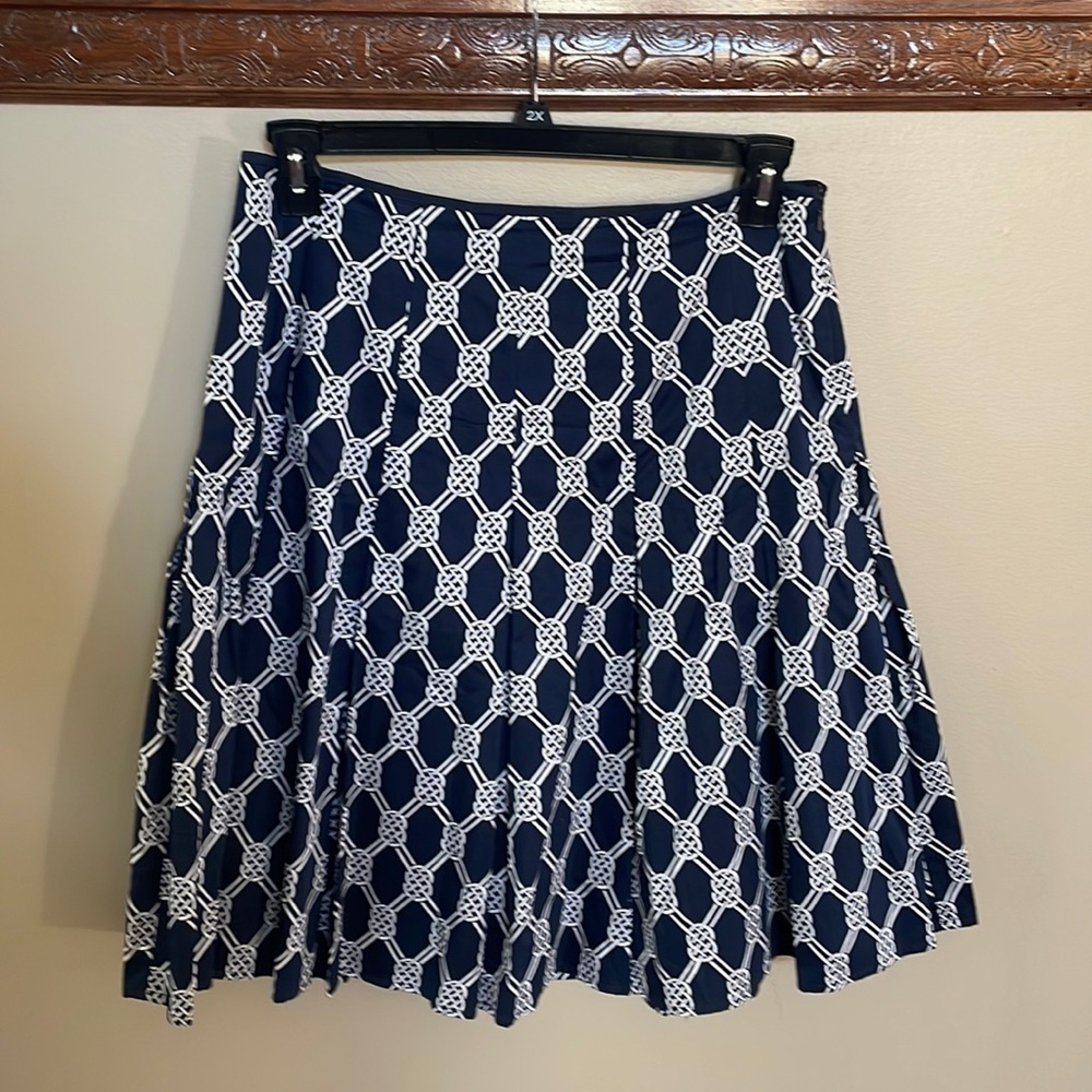 Jones New York signature pleated skirt Celtic knot geometric print nautical 8